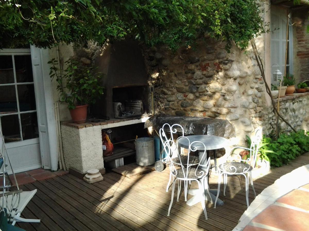 BELLE MAISON DE CARACTERE DE VILLAGE et STUDIO PISCINE Privée 9 PERS Millas Esterno foto