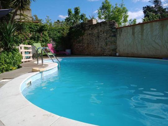 BELLE MAISON DE CARACTERE DE VILLAGE et STUDIO PISCINE Privée 9 PERS Millas Esterno foto